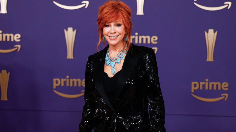 Is Reba Mcentire Deaf? Does She Wear Hearing Aids? Know Full Rumor With Her Life And Career Here!